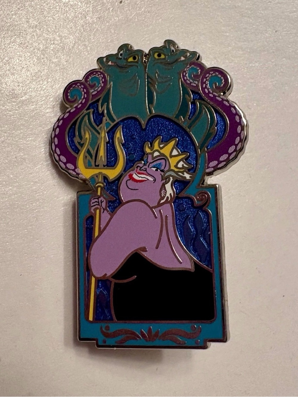 Disney Villains Portraits Windows Mystery Box  Ursula The Little Mermaid Pin